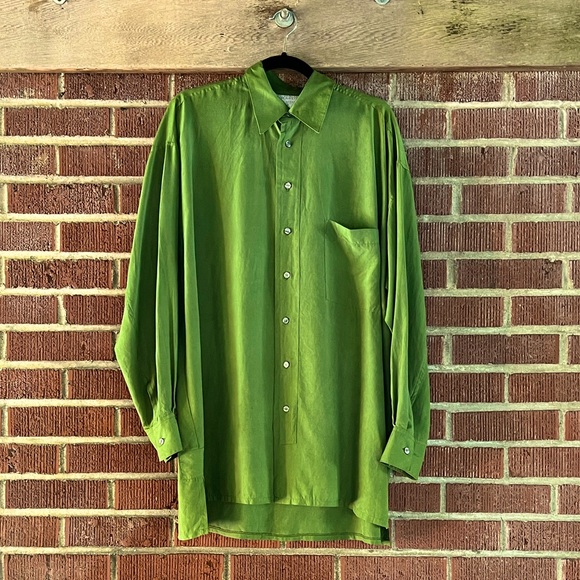 Sans Tambours Ni Trompettes Silk Button Down Shirt in Green Size S